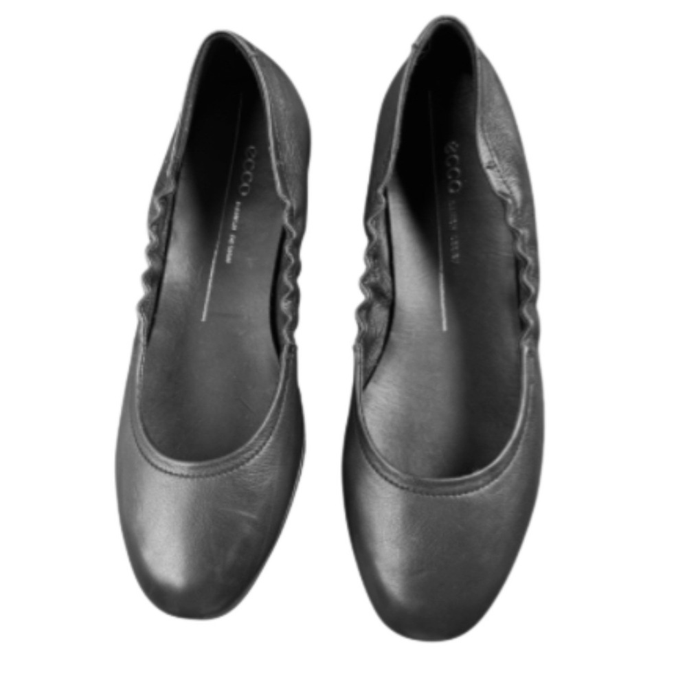 ECCO Black Leather Ballet Flats Elastic Topline Womens Shoes